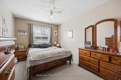 307 Kenwood Avenue Georgina ON L4P 2X6