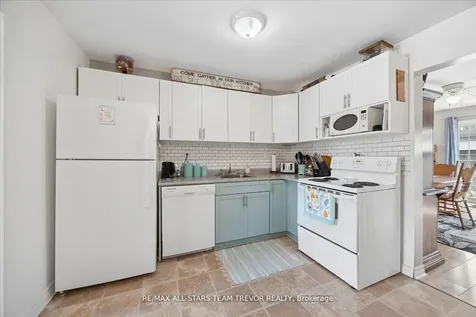 307 Kenwood Avenue Georgina ON L4P 2X6