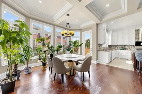 10 Royal West Road Markham ON L6C 0L4