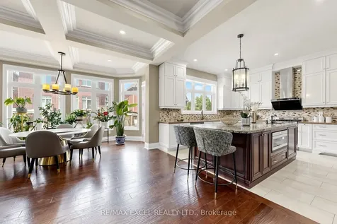 10 Royal West Road Markham ON L6C 0L4