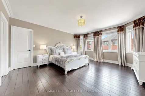 10 Royal West Road Markham ON L6C 0L4