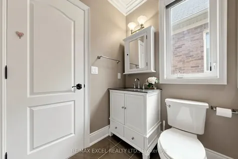 10 Royal West Road Markham ON L6C 0L4