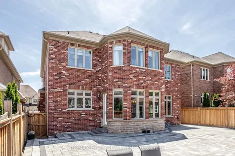10 Royal West Road Markham ON L6C 0L4