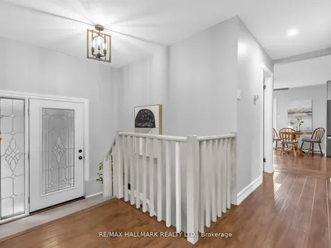 21 Pleasant Avenue East Gwillimbury ON L9N 1A1