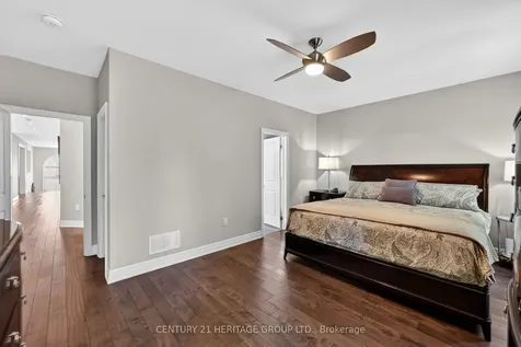 60 Colborne Street Bradford West Gwillimbury ON L3Z 1C5