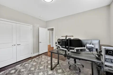 60 Colborne Street Bradford West Gwillimbury ON L3Z 1C5