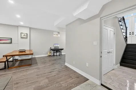 60 Colborne Street Bradford West Gwillimbury ON L3Z 1C5
