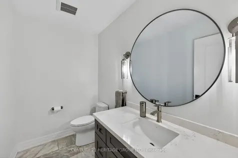 60 Colborne Street Bradford West Gwillimbury ON L3Z 1C5