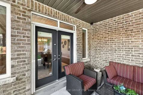 60 Colborne Street Bradford West Gwillimbury ON L3Z 1C5