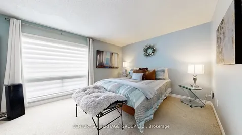 8 Dunkeld Way Markham ON L3T 4Y9