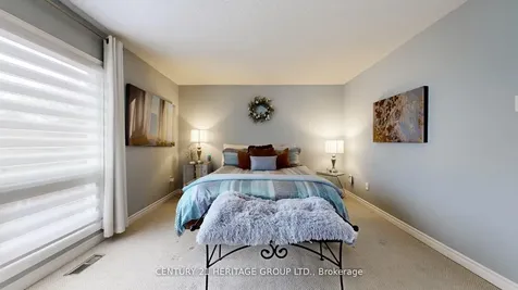8 Dunkeld Way Markham ON L3T 4Y9