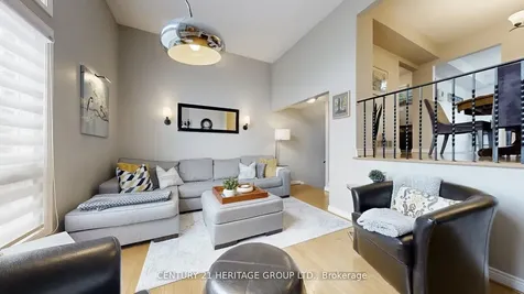 8 Dunkeld Way Markham ON L3T 4Y9
