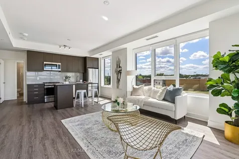 185 Deerfield Road N Newmarket ON L3Y 0G7