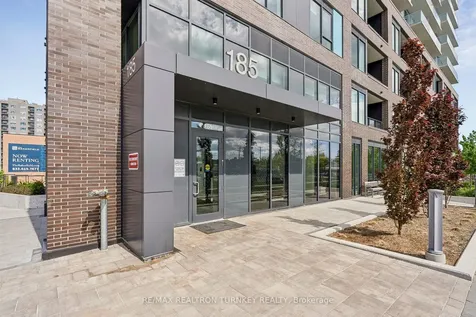 185 Deerfield Road N Newmarket ON L3Y 0G7