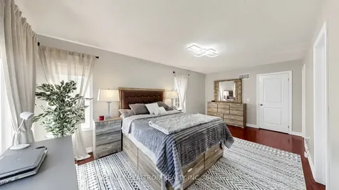 75 Gosnel Circle Bradford West Gwillimbury ON L3Z 0G2
