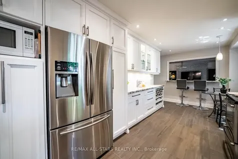 127 Church Street Markham ON L3P 2M2