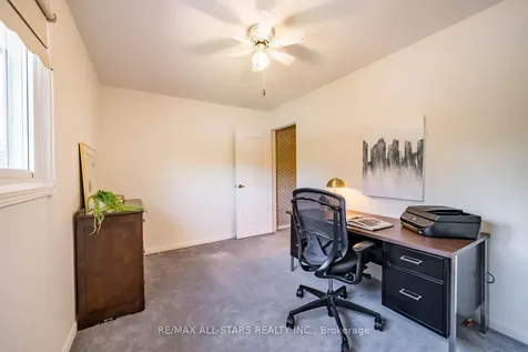 127 Church Street Markham ON L3P 2M2