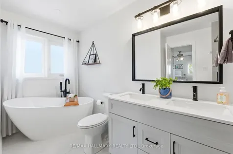 46 Matthew Drive Vaughan ON L4L 9B4