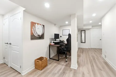 46 Matthew Drive Vaughan ON L4L 9B4