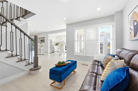 46 Matthew Drive Vaughan ON L4L 9B4