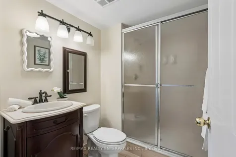 22 Clarissa Drive Richmond Hill ON L4C 9R6