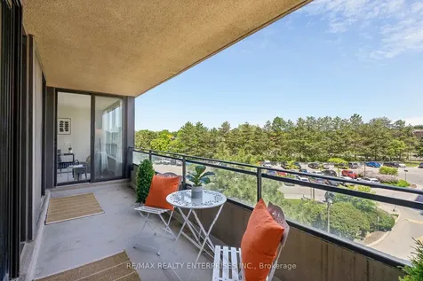 22 Clarissa Drive Richmond Hill ON L4C 9R6
