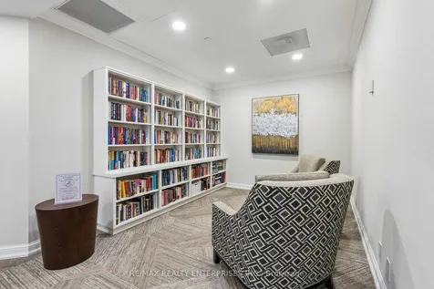 22 Clarissa Drive Richmond Hill ON L4C 9R6