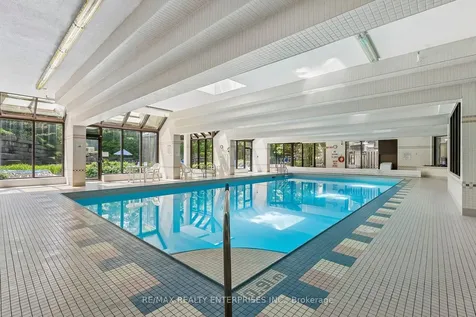 22 Clarissa Drive Richmond Hill ON L4C 9R6