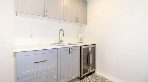 120 Heydon Avenue New Tecumseth ON L9R 1N6