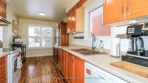 120 Heydon Avenue New Tecumseth ON L9R 1N6