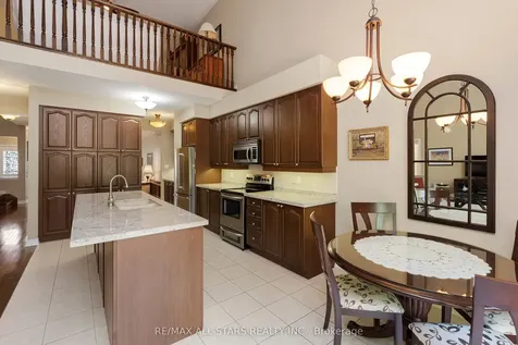 46 Oasis Way Markham ON L6E 0B6