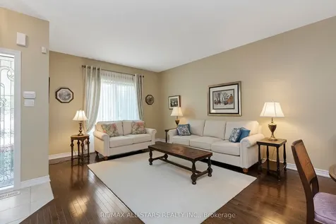 46 Oasis Way Markham ON L6E 0B6