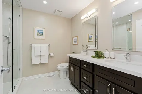 46 Oasis Way Markham ON L6E 0B6