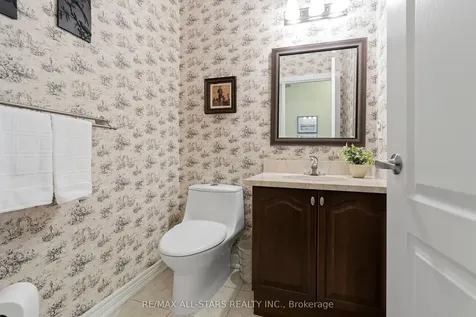46 Oasis Way Markham ON L6E 0B6