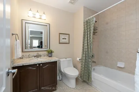 46 Oasis Way Markham ON L6E 0B6