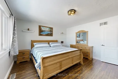 78 John W Taylor Avenue New Tecumseth ON L9R 0C9