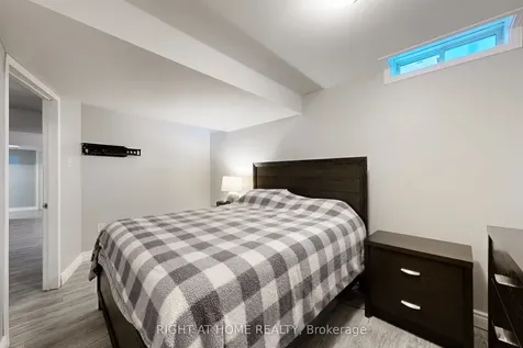 78 John W Taylor Avenue New Tecumseth ON L9R 0C9