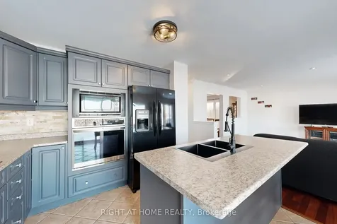 78 John W Taylor Avenue New Tecumseth ON L9R 0C9