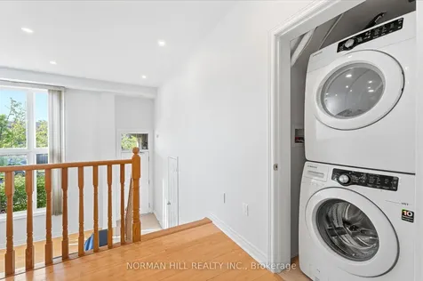42 Comely Way Markham ON L3R 2L8