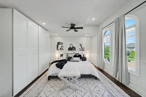 235 Montebello Avenue Vaughan ON L4H 1L6