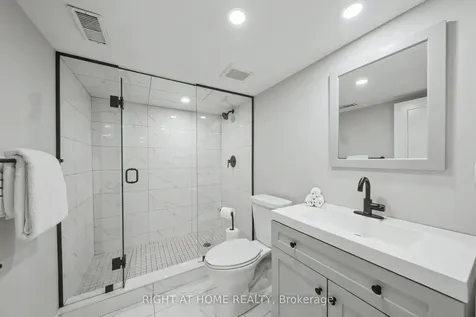 235 Montebello Avenue Vaughan ON L4H 1L6