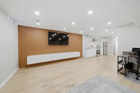 30 Zenith Avenue Vaughan ON L0J 1C0