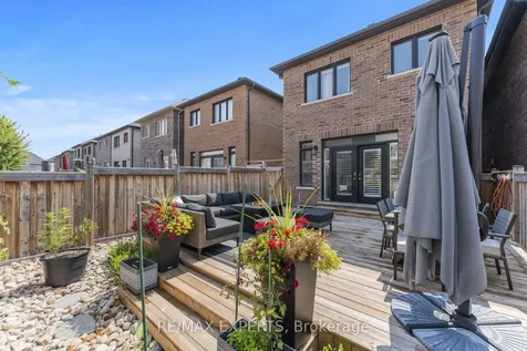 30 Zenith Avenue Vaughan ON L0J 1C0