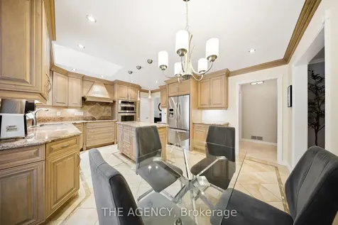 23 Cedarwood Crescent King ON L0G 1N0