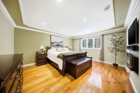 23 Cedarwood Crescent King ON L0G 1N0