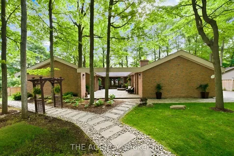 23 Cedarwood Crescent King ON L0G 1N0