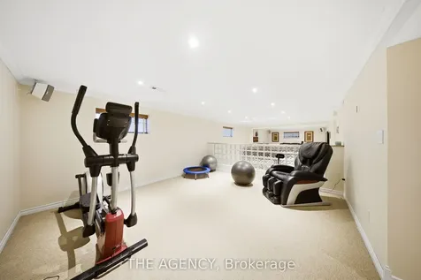 23 Cedarwood Crescent King ON L0G 1N0
