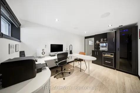 23 Cedarwood Crescent King ON L0G 1N0