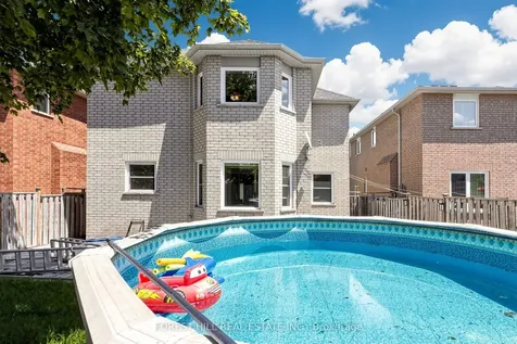 147 Silver Linden Drive Richmond Hill ON L4B 4H6