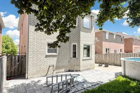 147 Silver Linden Drive Richmond Hill ON L4B 4H6
